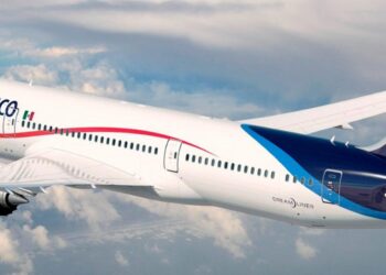 Aeroméxico pide a ASSA el recorte de 1,000 sobrecargos