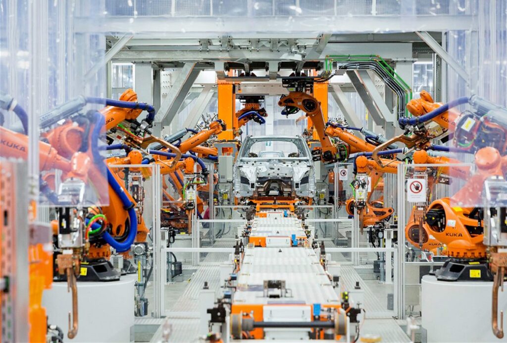 Acusan anomalías en renovación del sindicato de Audi; STPS intervendrá