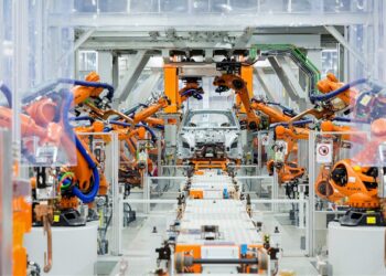 Acusan anomalías en renovación del sindicato de Audi; STPS intervendrá