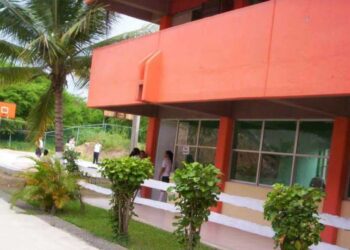 Maestros de Cecyteg rechazan reinstalación de director