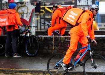 Trabajadores de plataformas digitales crean sindicato en Colombia