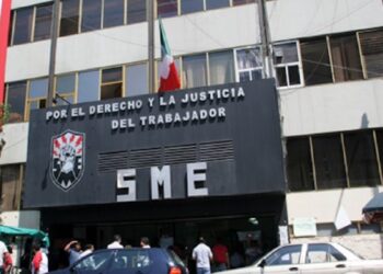 Sindicato de electricistas marcha y exige reinserción laboral