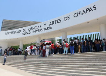 Docentes de la Unicach amagan huelga por falta de pagos