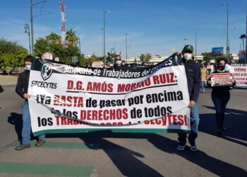 Maestros de CECyTE Sonora amagan huelga si no reciben pago