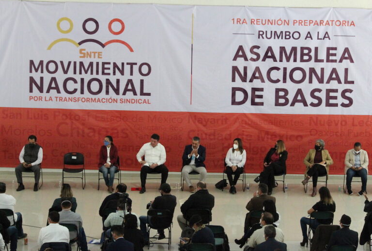 Maestros disidentes del SNTE piden intervención de Segob para renovación de dirigencia sindical
