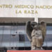 Médicos de Hospital La Raza denuncian que sólo vacunaron a directivos