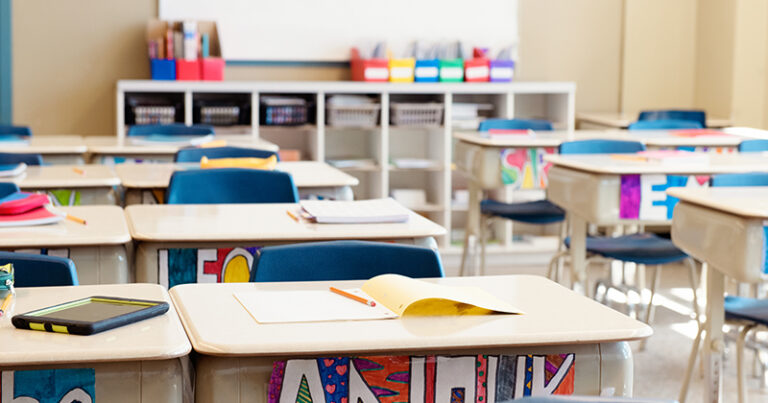 Reino Unido: sindicatos de maestros presionan por extender el cierre de escuelas