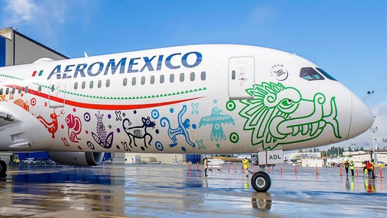 UNT respalda a trabajadores de Aeroméxico