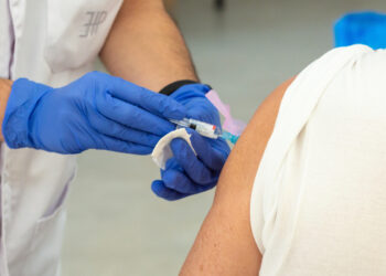Personal médico de Chiapas no ha recibido vacuna contra Covid-19