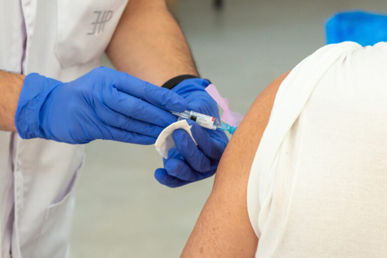Personal médico de Chiapas no ha recibido vacuna contra Covid-19