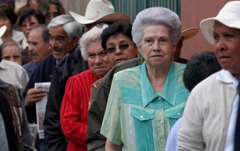 SNTE rechaza pago de pensiones en UMA