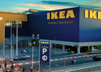 Tras quejas de sindicatos, Ikea Francia enfrentará un juicio por acusaciones de espionaje ilegal