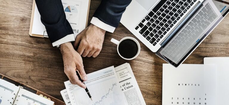 España considera semana laboral de cuatro días que no perjudique la economía
