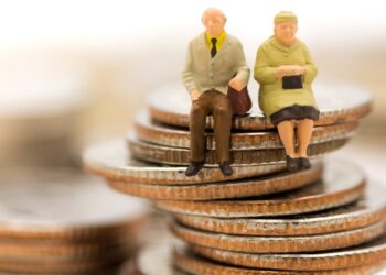 Pensionados y jubilados piden a SCJN reconsiderar tope máximo