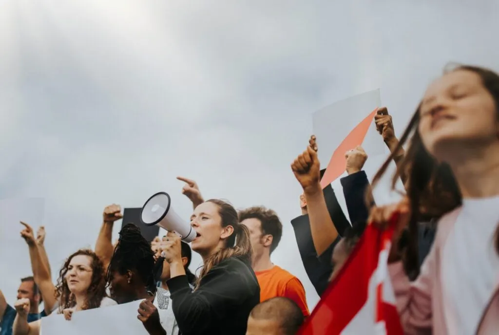 Trabajadores del Issemym denuncian corrupción en la elección sindical y exigen transparencia