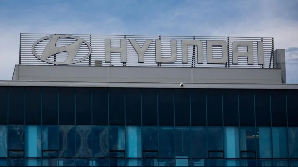 Protesta de sindicatos en Estados Unidos contra Hyundai por abusos laborales en planta de baterías en Georgia