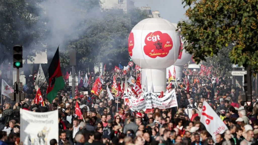 Sindicatos franceses anuncian huelga nacional tras reunión fallida con el primer ministro.