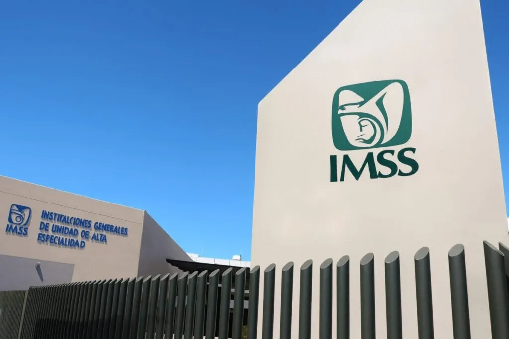 Decisión de la Suprema Corte impide la reinstalación laboral en caso de acoso en el IMSS
