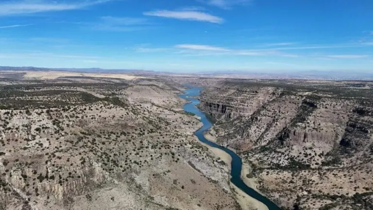 Trabajadores enfrentan conflicto sindical en la presa El Tunal II en Durango, México