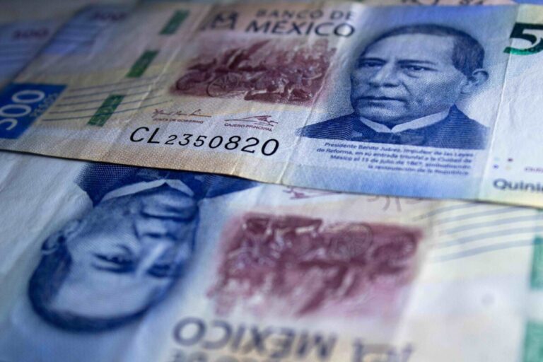 Trabajadores del hogar reciben 6,450 pesos de apoyo a través del Banco del Bienestar en México