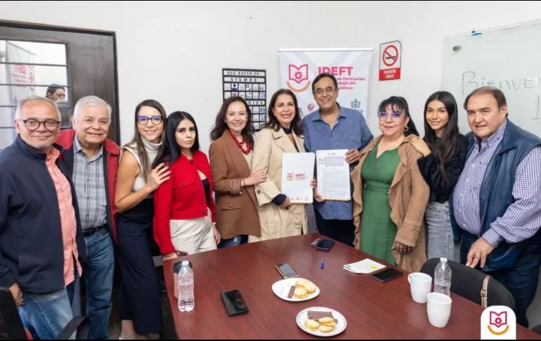 Trabajadores en formación técnica para mejorar seguridad y capacidades laborales en el sector de residuos en Jalisco