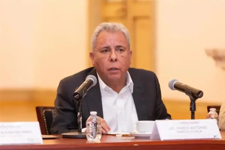 Representantes sindicales y legisladores discuten reforma para garantizar la autonomía de los sindicatos del sector público en México