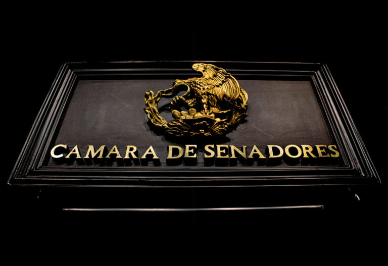 Legisladores mexicanos votan reforma que protege a los sindicatos del servicio público contra injerencia de servidores públicos