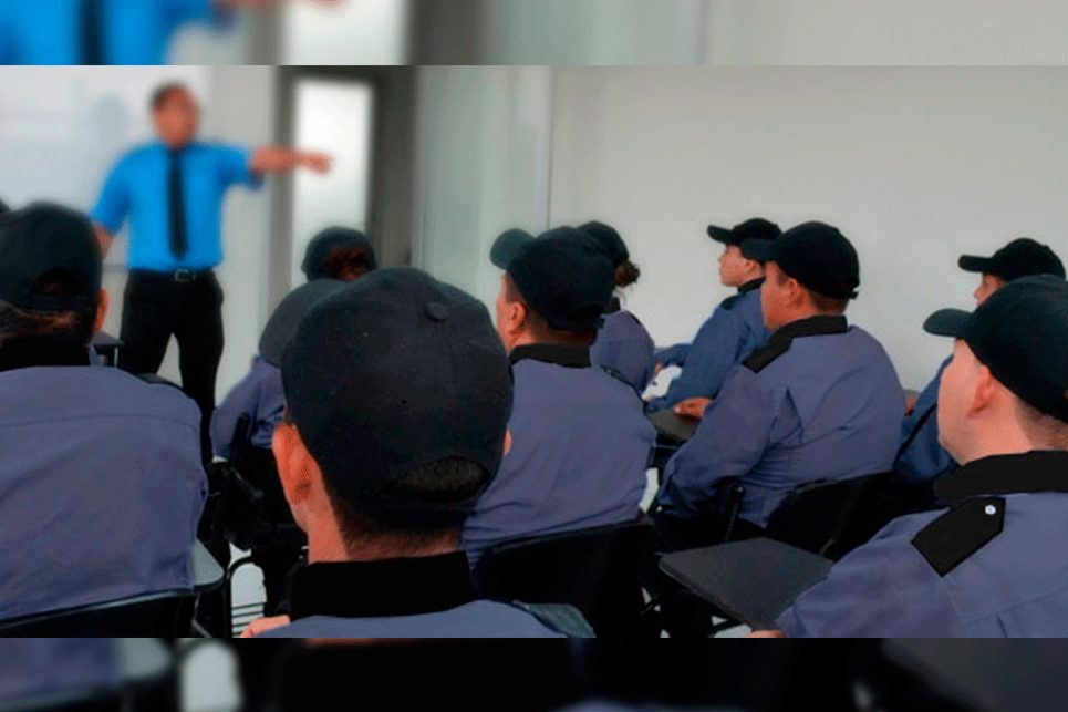 Capacitación normativa laboral para empresas de seguridad privada en San Luis enfocada en derechos laborales y cumplimiento legal.