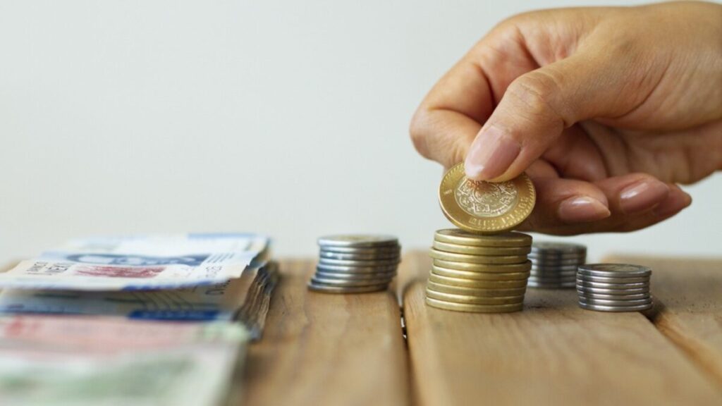 Debate sindical sobre salario mínimo y pensiones dignas en México