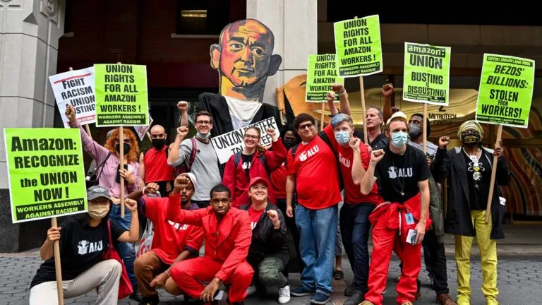 Amazon confirma despidos masivos y recortes de empleo por reestructuración corporativa