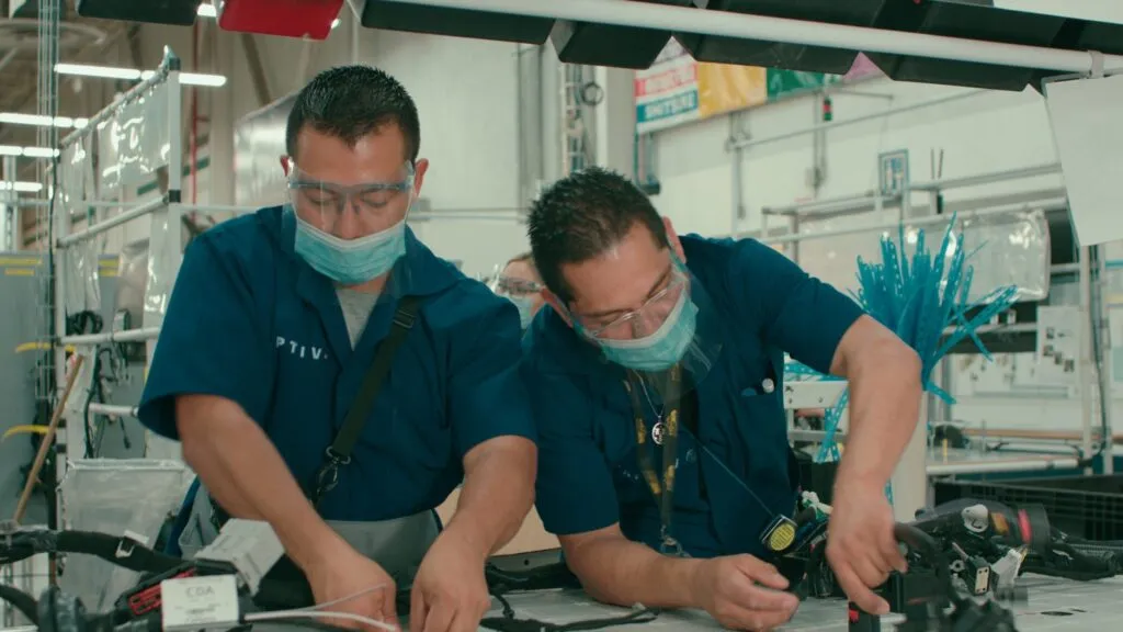 Mercado laboral en México con crecimiento de empleo en logística, tecnología y manufactura en 2026