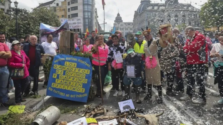 Sindicatos agrarios asturianos movilizados contra el acuerdo Mercosur y sus efectos en el campo europeo