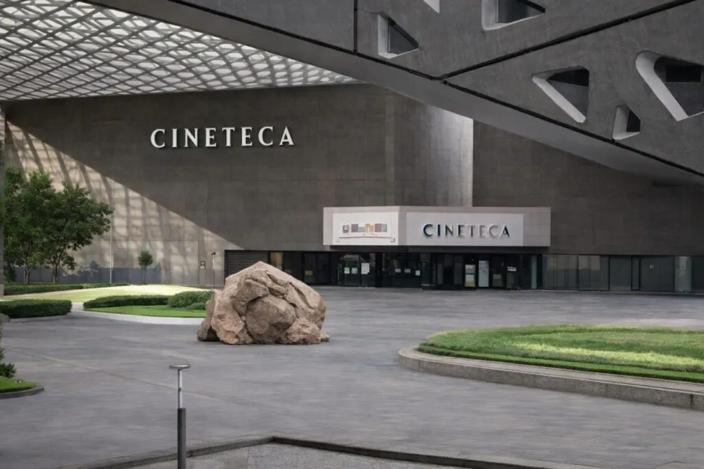 Trabajadores de la Cineteca Nacional en protestas exigiendo mejores condiciones laborales y contratos formales en CDMX