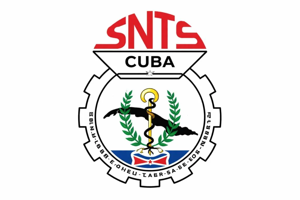 Representación profesional de trabajadores sanitarios en Cuba tras reconocimiento sindical, destacando protección laboral del sector sanitario.