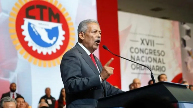 Tereso Medina durante su designación como dirigente nacional de la CTM en el Congreso Nacional Ordinario