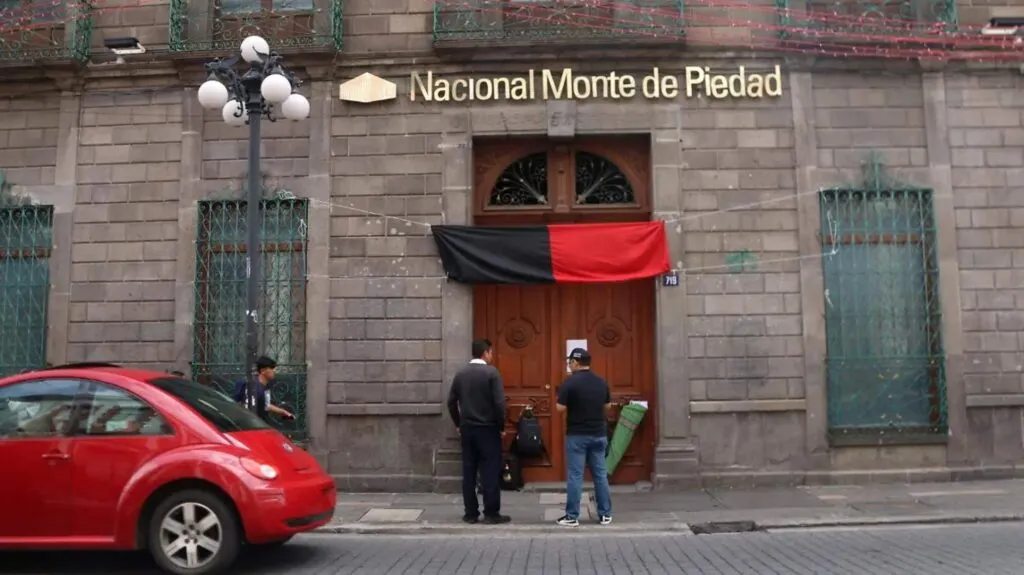 sindicato del Monte de Piedad protesta por falta de acuerdo laboral