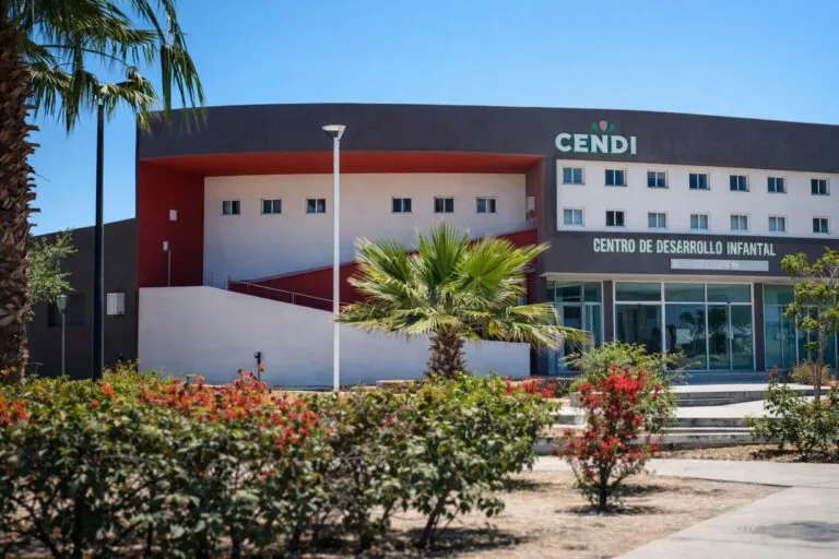trabajadores CENDI BCS mantienen servicio educativo pese a precariedad laboral en Baja California Sur México