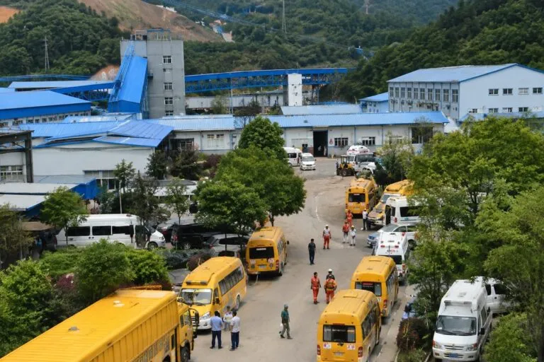 Explosión de mina en China deja 90 trabajadores muertos en la industria del carbón