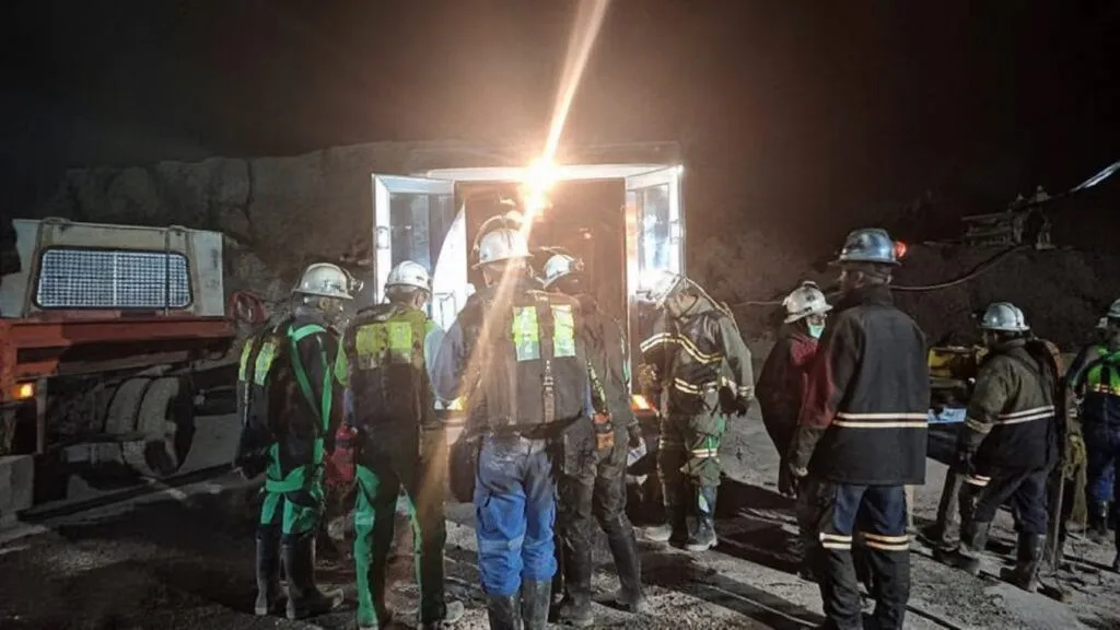 Explosión en mina de carbón de Colombia dejó nueve trabajadores muertos y movilizó equipos de rescate