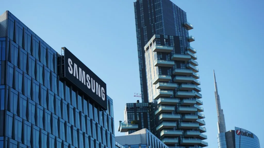 Samsung negocia para evitar huelga masiva en plantas de semiconductores en Corea del Sur