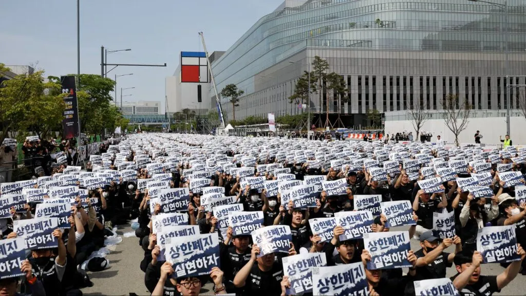 Samsung bajo presión sindical en Corea del Sur por posible huelga en producción de semiconductores