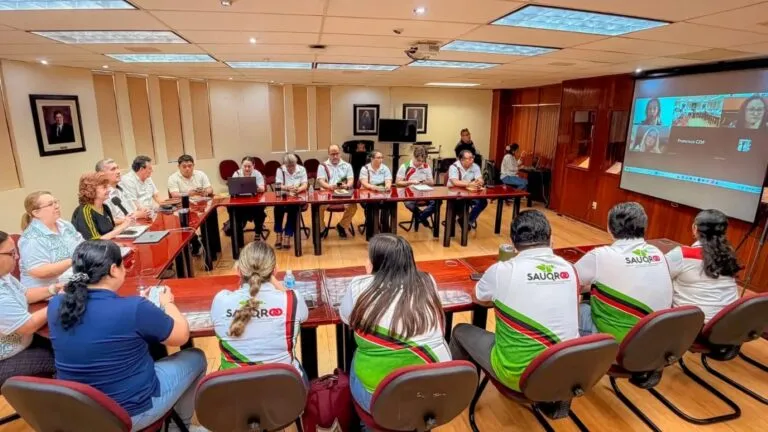 Sindicato de la UQROO alcanza acuerdo salarial y evita paro universitario en Quintana Roo