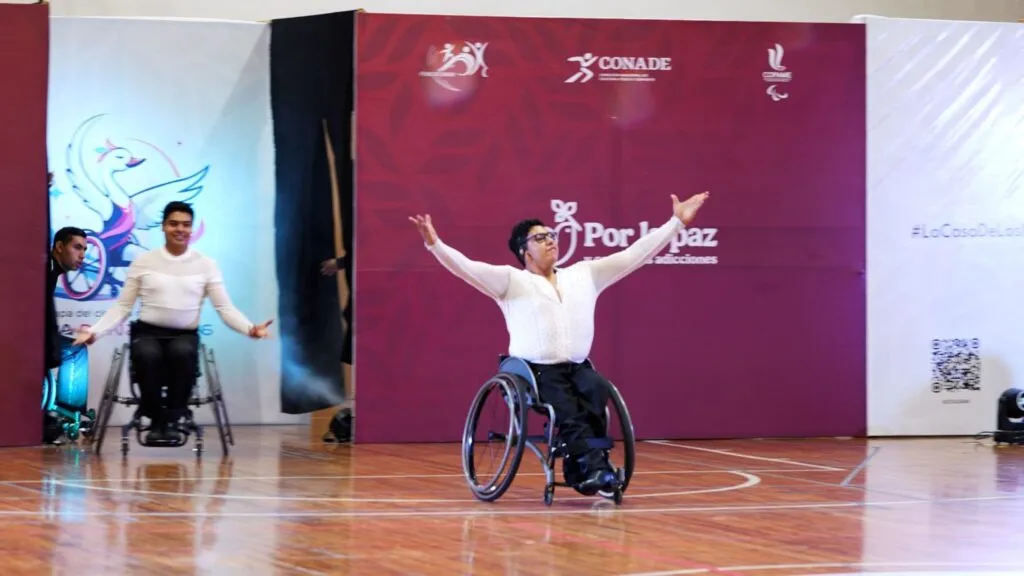 Daniel Alatorre consigue tres podios en Paradanza y apunta al Mundial de Eslovaquia