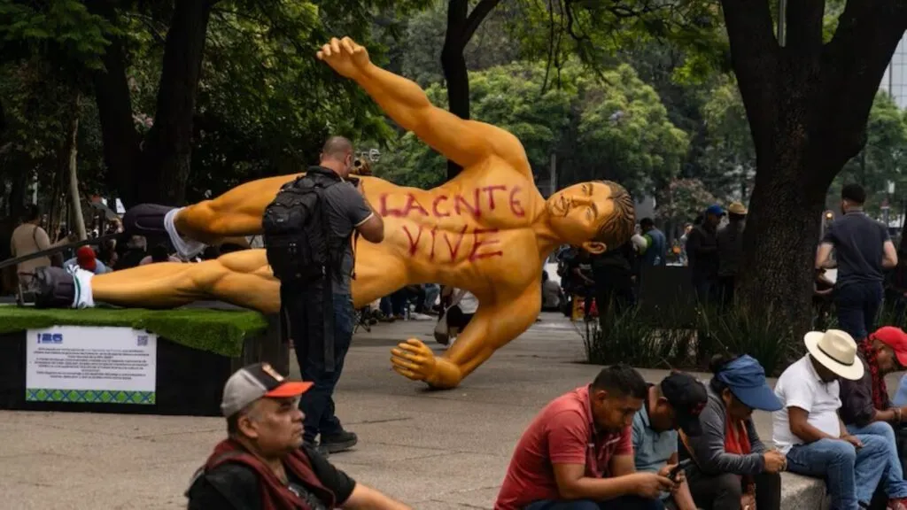 Integrantes de la CNTE participan en protestas por pensiones y derechos laborales en Ciudad de México