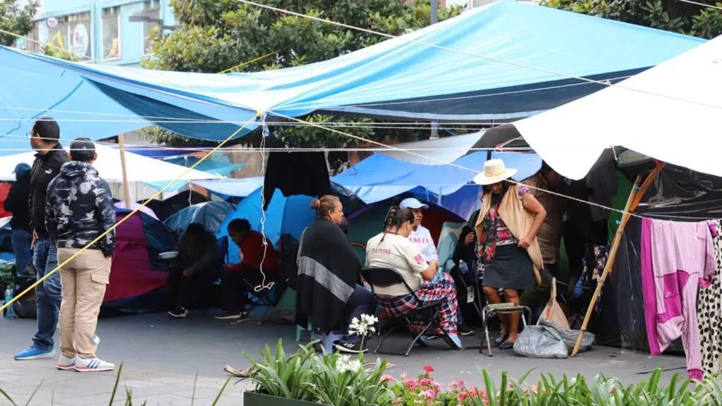 Integrantes de la CNTE realizan protestas para exigir cambios al sistema de pensiones y derechos laborales