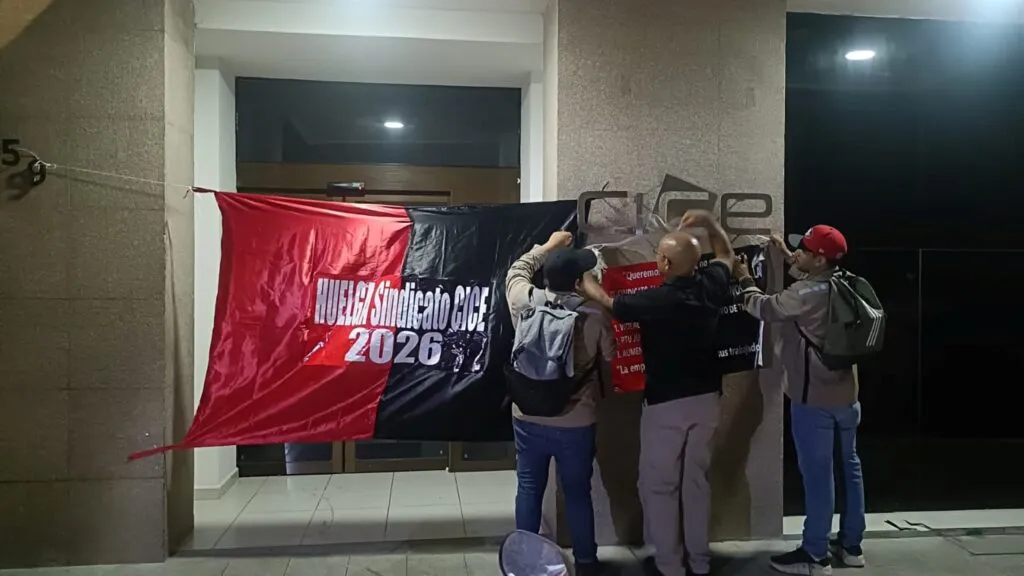 Trabajadores sindicalizados protestan por salarios y PTU en operaciones relacionadas con Grupo CICE en Veracruz