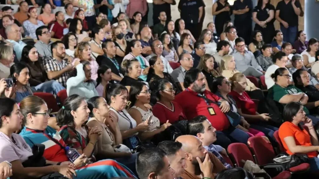 DIF Jalisco anuncia acuerdos laborales con representantes sindicales.