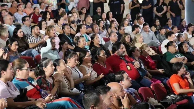 DIF Jalisco anuncia acuerdos laborales con representantes sindicales.