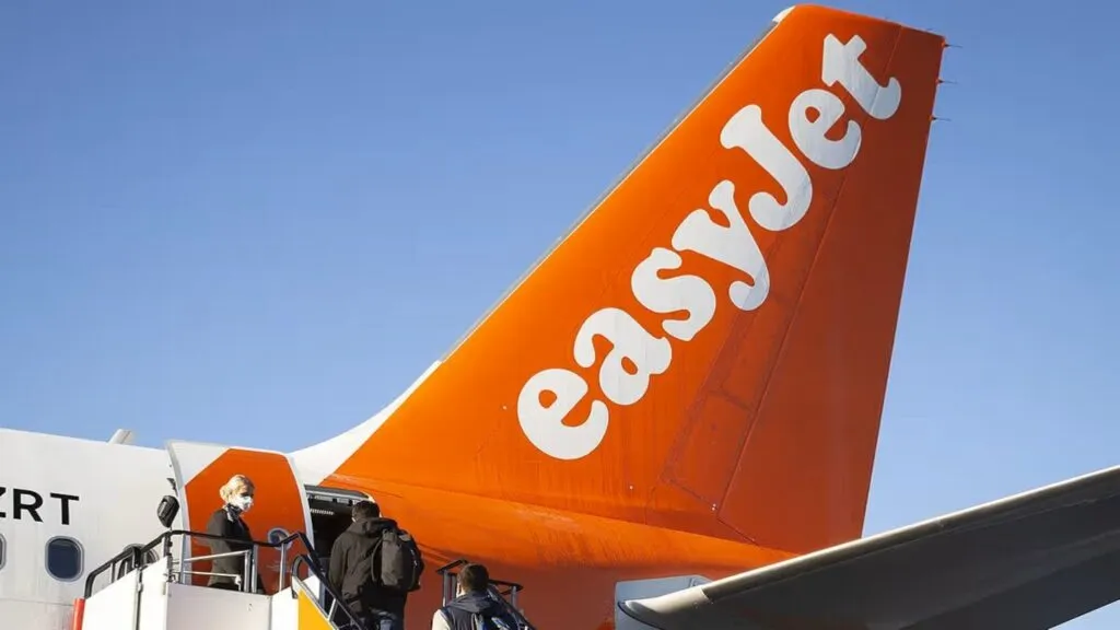 easyJet podría enfrentar una huelga de tripulantes durante la temporada alta de verano.
