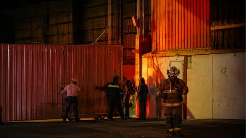 Incendio en empresa de Tijuana provocó la evacuación preventiva de 40 trabajadores sin personas lesionadas